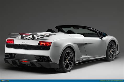 AUSmotive.com » Lamborghini Gallardo LP 570-4 Spyder Performante