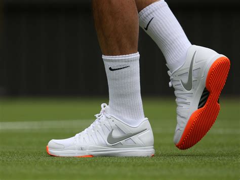 PHOTOS: Roger Federer Busted By Wimbledon For Wearing Shoes With Orange ...