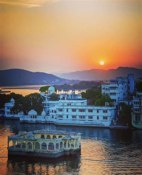 Sunset at Udaipur, India : r/CityPorn