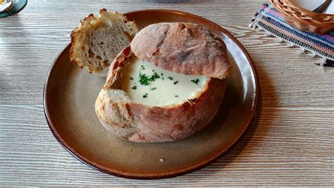 [I ate] Cream garlic soup served in bread. : food