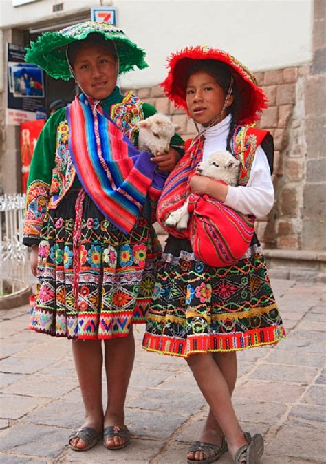 Vestidos autóctonos del Perú. Folk Costume, Costumes, Diana Rose ...