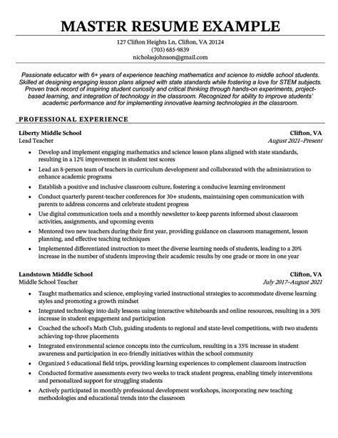 How to Write a Master Resume (With Examples)