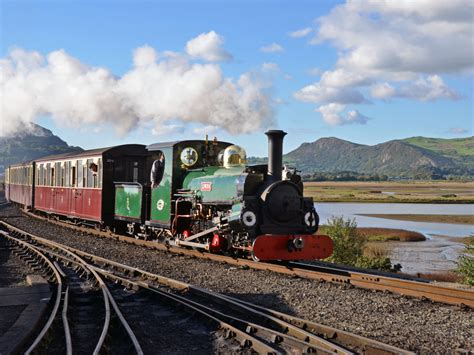 Ffestiniog — Great Little Trains of Wales