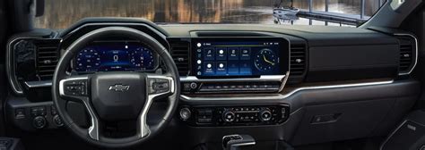 Explore the 2023 Chevy Silverado 1500 Interior | Hendrick Chevrolet ...