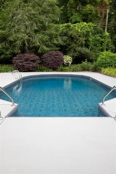 INSL-X Waterborne, Semi-Gloss Acrylic Pool Paint, White, Gallon ...