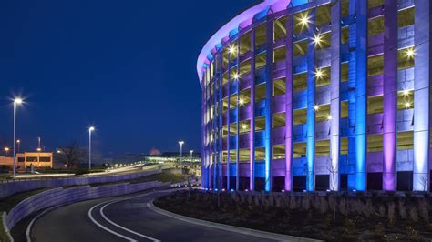 Nashville airport's new parking terminal opens to the public