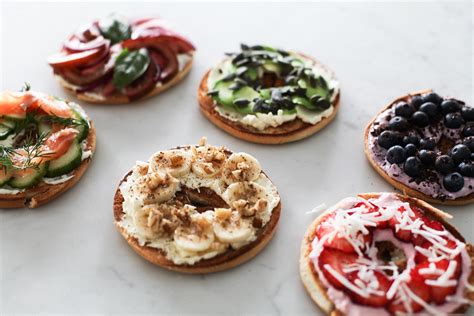 6 MUST TRY HEALTHY BAGEL TOPPINGS WITH CREAM CHEESE