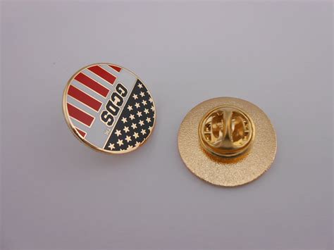 Custom Lapel Pins, Customized Badge with Logo (GZHY-KA-029) - China ...