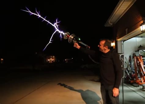 NEWS: Check out the Tesla coil... GUN! | The Test Pit