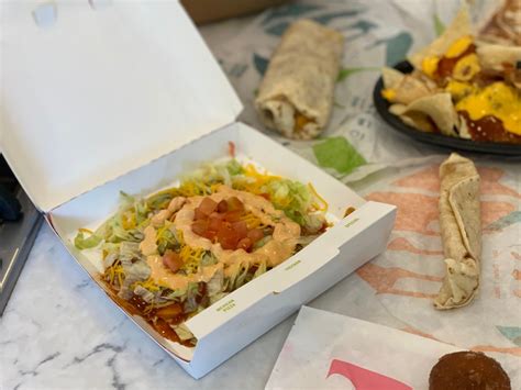 Order Everything on the Taco Bell Dollar Menu for Under $10 | Hip2Save