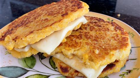 Arepas with cheese - Coffee Temple