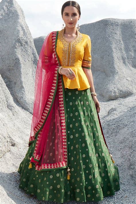 Rajasthani Style Latest Blouse Designs For Lehenga Choli -843210187 ...