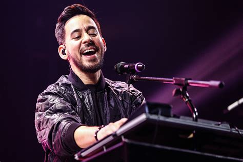 Linkin Park's Mike Shinoda Sets First Solo Gig Since Bennington's Death ...