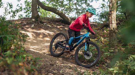 Best kids' full-suspension mountain bikes - MBR