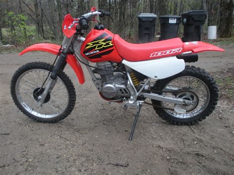 Honda XR100 Review: Specs You MUST Know Before Buying - Motocross Hideout