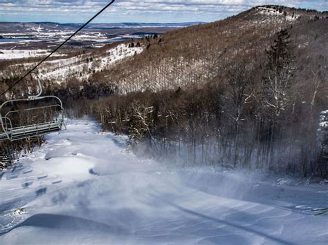 4 Best Ski Resorts in West Virginia, 2023/24