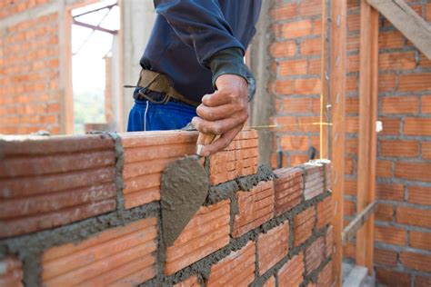 Costruire un muro in calcestruzzo - Magazine delle donne