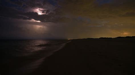 Navarre Beach, FL tonight. Awesome light show by Mother Nature. : r/weather