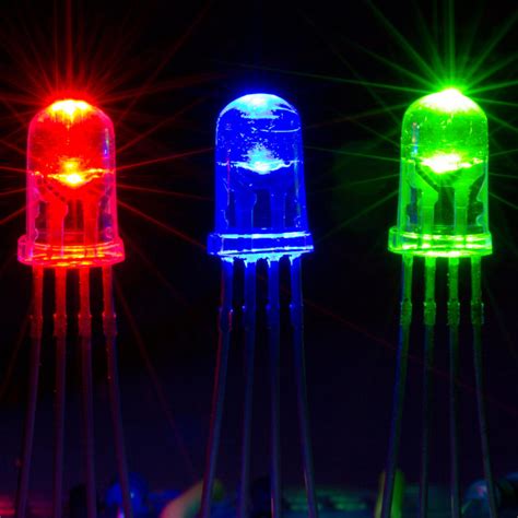 LED waterclear Red/Green/Blue (RGB) 5mm common cathode - Protostack