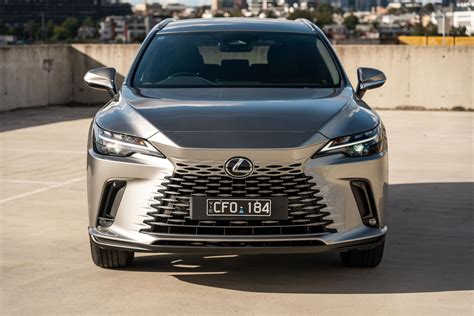 2023 Lexus RX350h Luxury review - driving-dynamics