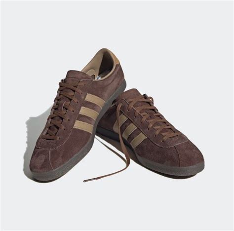 Adidas city brown on Carousell