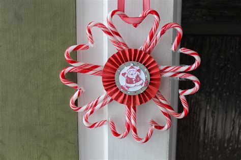 17 Cool Candy Cane Wreath Ideas | Guide Patterns