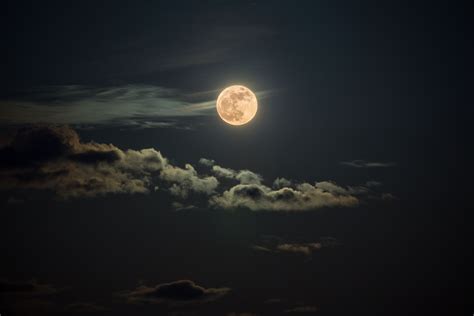 Full Moon With Clouds Pictures