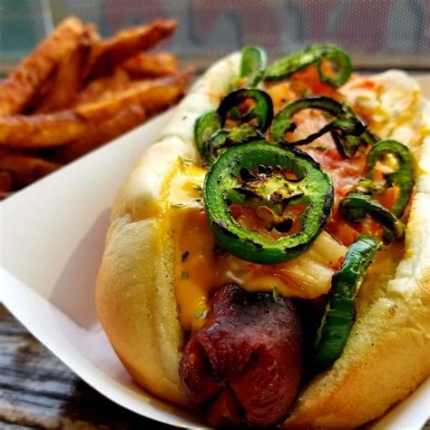 24 of the Best Hot Dogs in Chicago, Ranked | UrbanMatter