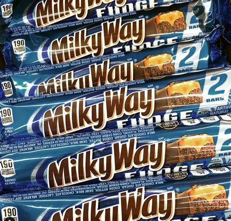 Milky Way Fudge Chocolate Bars in 2021 | Snack recipes, Food, Candy bar