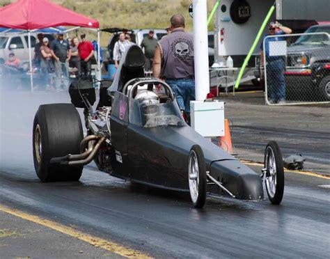 Drag Racing: History, Types, Objective, & Equipment - Sportsmatik