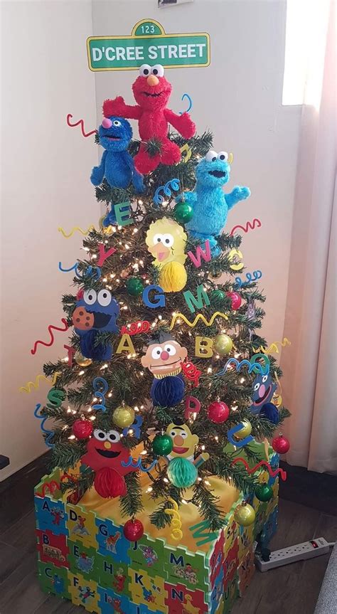 Pin by Kelly DA on Christmas | Elmo christmas, Cool christmas trees ...