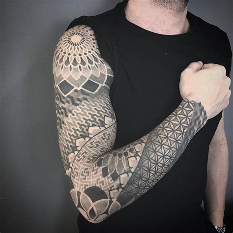 40 Mysterious Sacred Geometry Tattoo Meaning and Designs (2019)