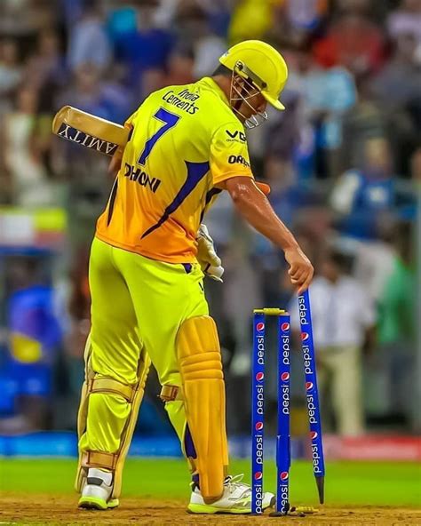 Collection of Amazing Full 4K HD Images of Dhoni: Over 999+