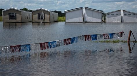 How to Help the Victims of the Louisiana Flooding | Teen Vogue