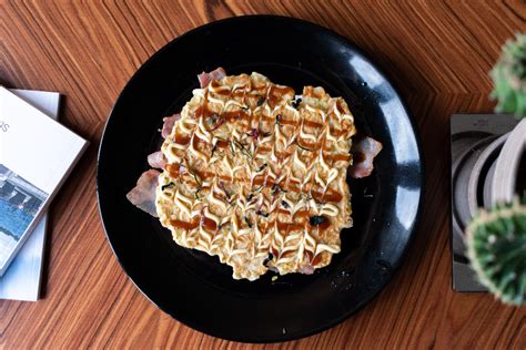 Okonomiyaki: Delicious Japanese food from the past to the present day ...