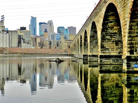 File:City of Minneapolis, Minnesota.jpg - Wikimedia Commons