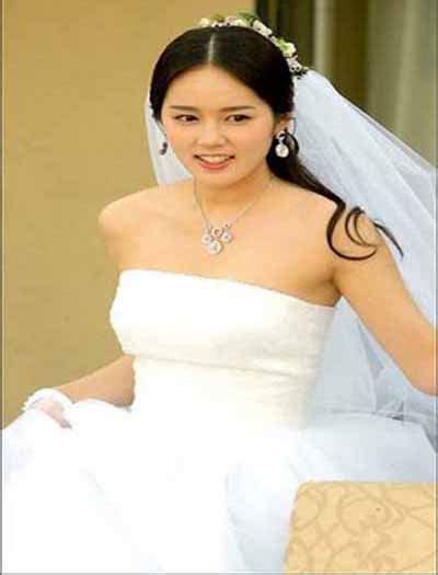 WEDDING: Wedding Dress Actress Korean: Han Ga In in wedding day