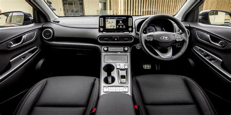 Hyundai Kona Electric Interior & Infotainment | carwow