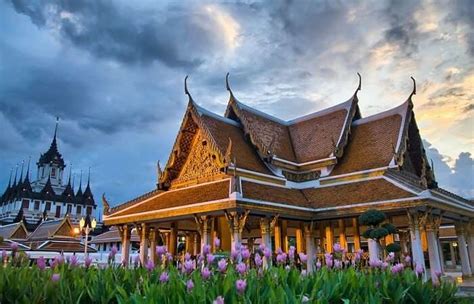 7 Fascinating Temples In Bangkok That Are A Must-Visit