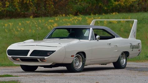 This 1970 Plymouth Superbird With a Hemi V8 Is Heading to Auction