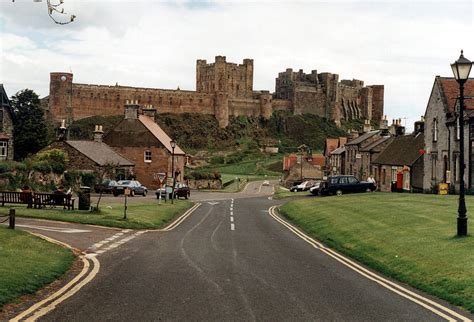 TRAVEL NORTH - 35: Bamburgh Round Trip - From the Castle to Holy Island ...