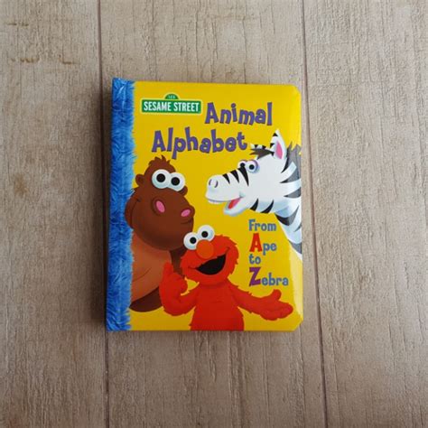 Sesame Street Animal Alphabet, Hobbies & Toys, Books & Magazines ...