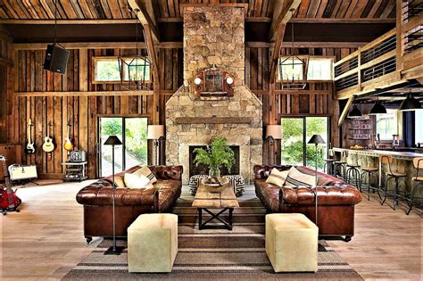 34 Stunning Barndominium Interiors You Will Fall In Love With | Barn ...