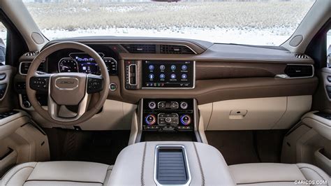 2021 GMC Yukon Denali | Interior, Cockpit