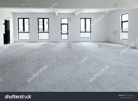 Empty Office Space Modern Building Stock Photo 1735251143 | Shutterstock