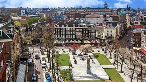 Rembrandtplein (Rembrandt Square) - Amsterdam Tourist Information