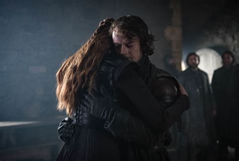 Is Game of Thrones Trying to Romantically Pair Sansa and Theon?