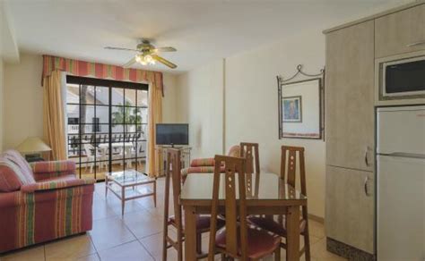 Club Tenerife (Los Cristianos) - Apartment Reviews, Photos & Price ...