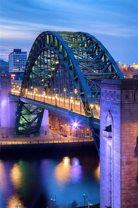 The Tyne Bridge captured from the Gateshead Hilton Hotel. Newcastle ...