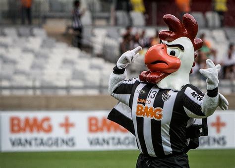 The mascot! #ROOSTER | Clube atlético mineiro, Atlético, Banco bmg